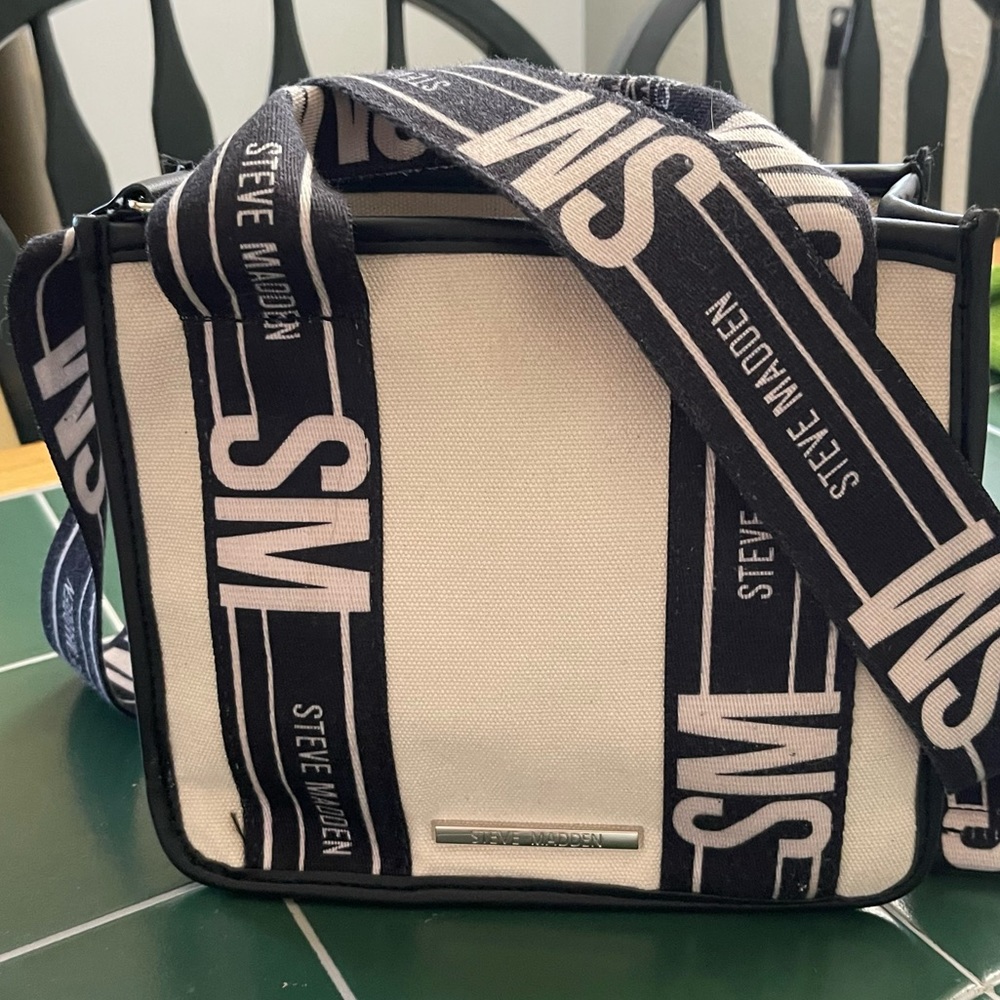 Steve Madden Black/ Cream Bag -Reposhed